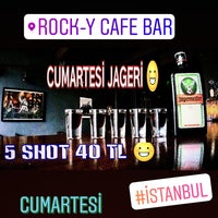 Foto tirada no(a) Rocky Cafe Bar por Ilbars C. em 3/24/2018