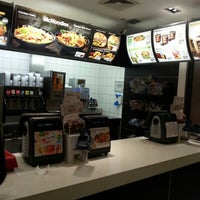 Photo taken at McDonald&amp;#39;s by Marianela V. on 9/27/2012