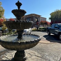 Das Foto wurde bei Fountains at Roseville von Nicolli G. am 11/16/2022 aufgenommen
