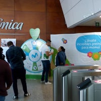 Photo taken at Sala de Innovación - Telefónica by Liz on 5/4/2018