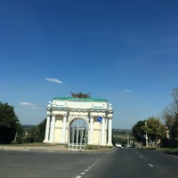 Photo taken at Триумфальная арка by Ксюша on 9/5/2016
