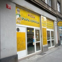 Photo taken at Pizza Papa Cipolla by Vladimír Š. on 10/14/2012