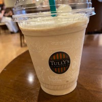 Photo taken at Tully&amp;#39;s Coffee by Shoko on 8/10/2021