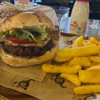 3/10/2022 tarihinde Yunus Emre Ö.ziyaretçi tarafından Daily Dana Burger &amp;amp; Steak'de çekilen fotoğraf