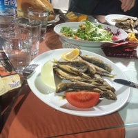 Photo taken at H. Babaoğlu Balık Restaurant by Silan Y. on 12/20/2015