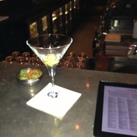 Foto tomada en Quarter Bar &amp;amp; Lounge  por Yvan G. el 11/22/2012
