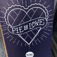 Foto diambil di The Pie Hole oleh Elyssa C. pada 9/20/2019