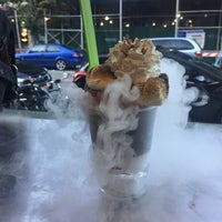 8/23/2017에 Elyssa C.님이 -321° Ice Cream Shop에서 찍은 사진