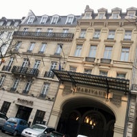 Photo prise au Marivaux Hotel par Özlem Ç. le3/13/2019