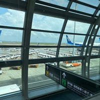 Photo taken at Gate 56 by プーパパ 真. on 8/14/2023