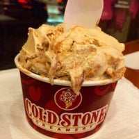 Photo taken at Cold Stone Creamery by Rev C. on 11/20/2015