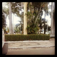 Photo taken at Praça Gonçalves Dias by Jêffêrsøn M. on 5/10/2013