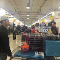 Photo taken at Decathlon by M M. on 4/23/2016