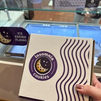 Photo taken at Insomnia Cookies by Mónica on 6/25/2023