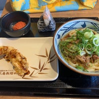 Photo taken at 丸亀製麺 テラッセ納屋橋店 by YU I. on 2/27/2021