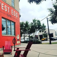 Das Foto wurde bei West Egg Café von West Egg Café am 4/11/2017 aufgenommen