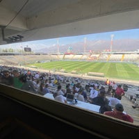 Das Foto wurde bei Estadio Monumental David Arellano von Guillermo S. am 2/16/2020 aufgenommen