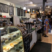 Photo taken at Whelans Coffee and Ice Cream by LAXgirl on 11/30/2019