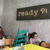 5/13/2017 tarihinde Krisztina V.ziyaretçi tarafından READY Coffeeshop'de çekilen fotoğraf