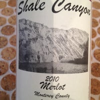 Снимок сделан в Shale Canyon Wines Tasting Room пользователем K C. 12/31/2012