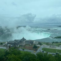 Foto diambil di Niagara Falls Marriott Fallsview Hotel &amp;amp; Spa oleh Jervis P. pada 8/30/2022