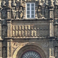 Foto tomada en Hotel Parador de Santiago - Hostal dos Reis Católicos  por עליא i. el 8/23/2023