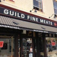 รูปภาพถ่ายที่ Guild Fine Meats โดย Captain A. เมื่อ 8/21/2013