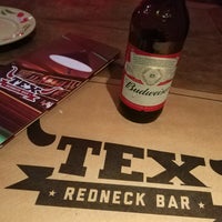 รูปภาพถ่ายที่ Tex Redneck Bar โดย Patti L. เมื่อ 4/15/2018