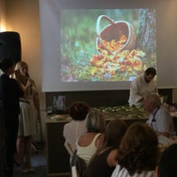 Photo taken at Presso - Kook Sharing by Doriana T. on 9/14/2016
