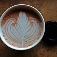 Foto tirada no(a) Spencer&amp;#39;s Coffee por Ploypraewa S. em 10/29/2012