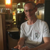 Foto diambil di La Bella Vita oleh Shirley pada 9/4/2017