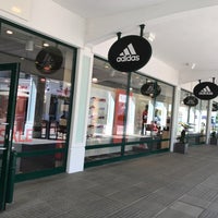 Adidas Outlet Store - Parndorf, Burgenland