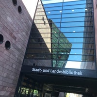 Photo taken at Stadt- und Landesbibliothek Dortmund by Danijela . on 6/29/2018
