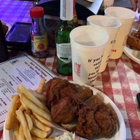 Photo taken at Gus’s World Famous Hot &amp;amp; Spicy Fried Chicken by Thamer on 11/3/2022