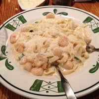 Photo taken at Olive Garden by Julia P. on 2/26/2013