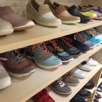 ecco outlets near me