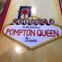 รูปภาพถ่ายที่ Pompton Queen Diner โดย Michael C. เมื่อ 10/18/2018