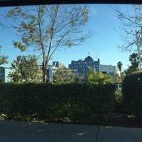 Foto tirada no(a) Church Of Scientology Los Angeles por Craig W. em 1/2/2016