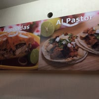 1/3/2016 tarihinde Miguel Ángel E.ziyaretçi tarafından Tacos, tacos y más tacos'de çekilen fotoğraf