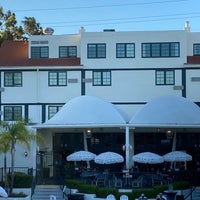 Снимок сделан в The Lafayette Hotel, Swim Club &amp;amp; Bungalows пользователем Jose 7/13/2022