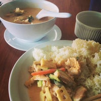 Photo taken at Moo Moo Thai Cafe by Jennifer H. on 7/15/2014