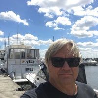Foto tomada en Milwaukee Yacht Club  por Larry S. el 5/31/2017