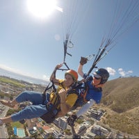 Foto scattata a Parapax Tandem Paragliding in Cape Town da jesus alonso il 3/18/2020