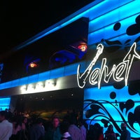 Photo taken at Velvet by Miguel H. on 4/20/2013