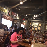 Photo taken at Cracker Barrel Old Country Store by Daniel Alejandro R. on 4/24/2016