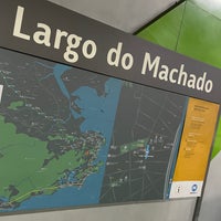 Photo taken at MetrôRio - Estação Largo do Machado by Victor Hugo on 9/12/2022