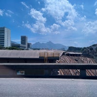 Photo taken at Novo Rio Bus Terminal by Victor Hugo on 1/22/2023