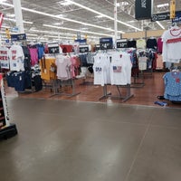 Photo taken at Walmart Supercenter by Victor L. on 6/25/2019