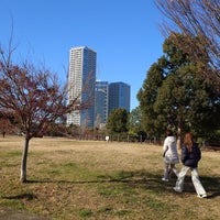 Photo taken at Futakotamagawa Park by Shinichi T. on 1/1/2024