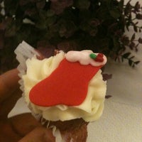 Photo taken at Merry Cupcakes by Mona M. on 12/1/2012